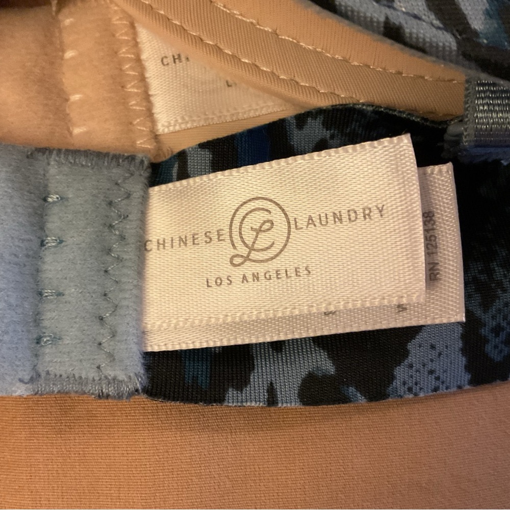 🌸Push Up Convertible Bras - Picture 7 of 8